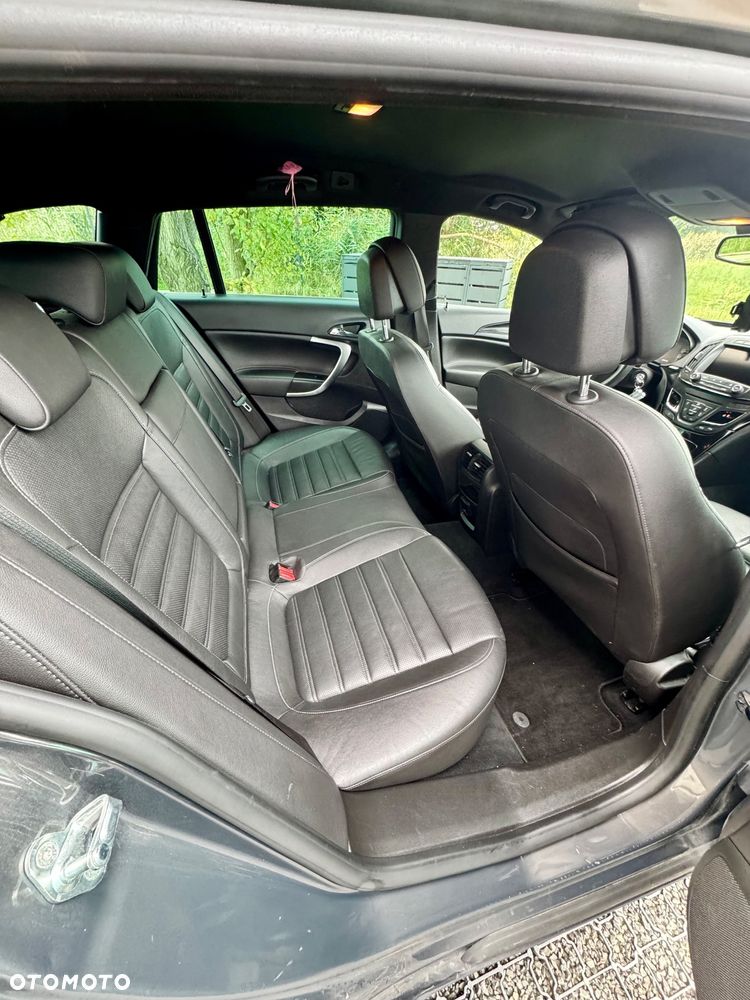 Opel Insignia 2.0 CDTI Sports Tourer 4x4 Automatik - 9