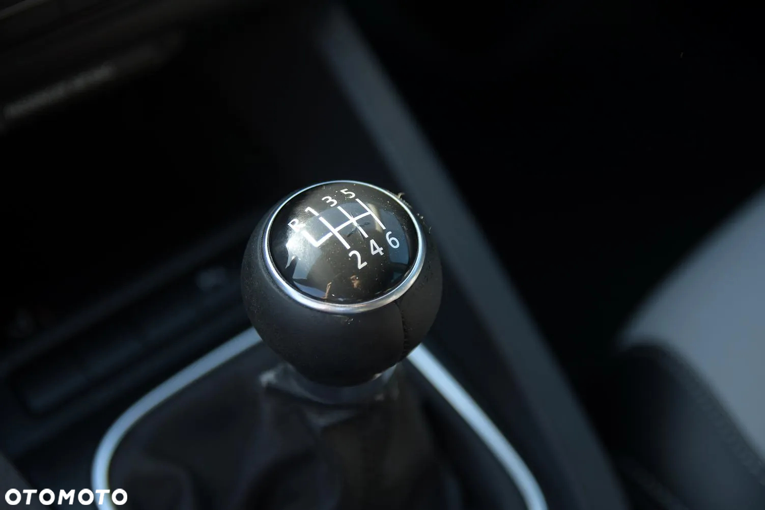 Volkswagen Jetta - 32