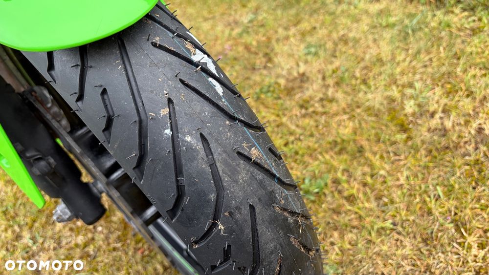 Kawasaki Ninja 250R - 14
