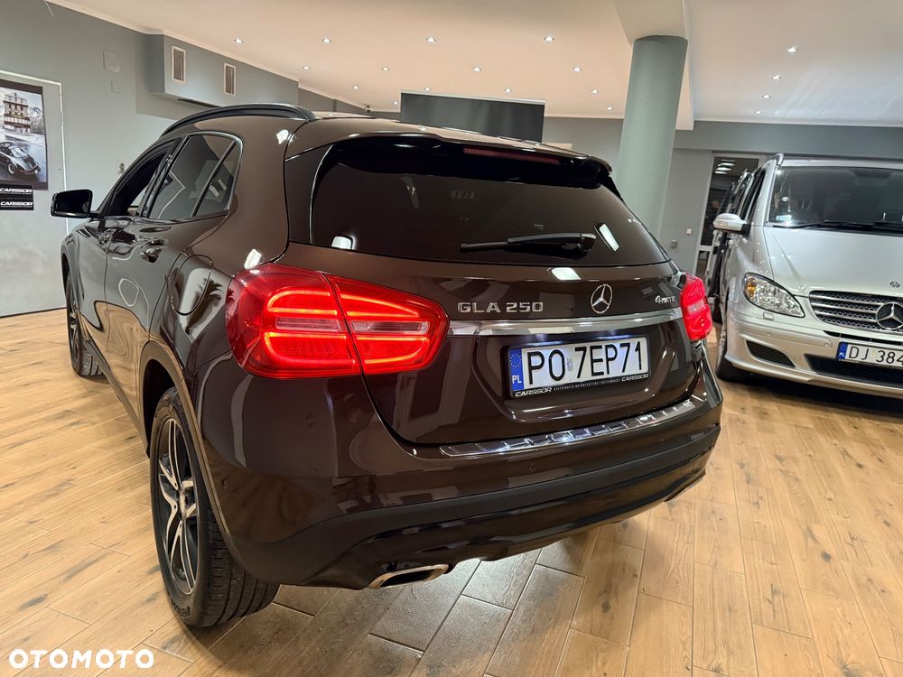 Mercedes-Benz GLA 250 4Matic 7G-DCT Activity Edition - 19