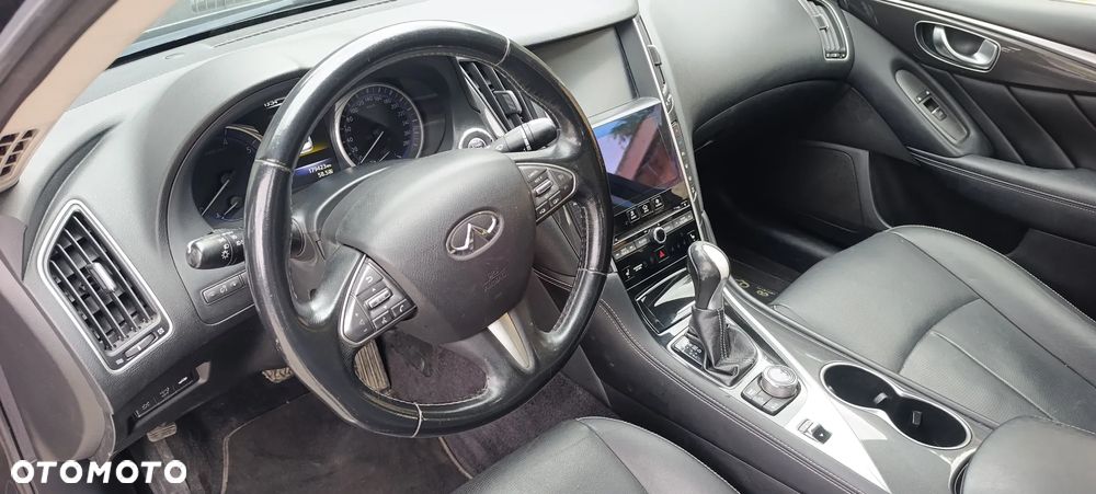 Infiniti Q50 - 17