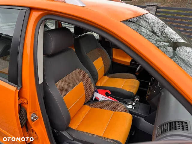 Volkswagen Polo Cross 1.6 - 11