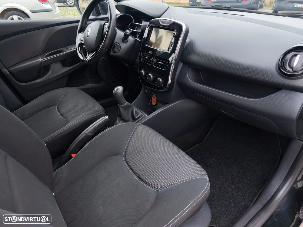 Renault Clio Sport Tourer 1.5 dCi Dynamique S - 14