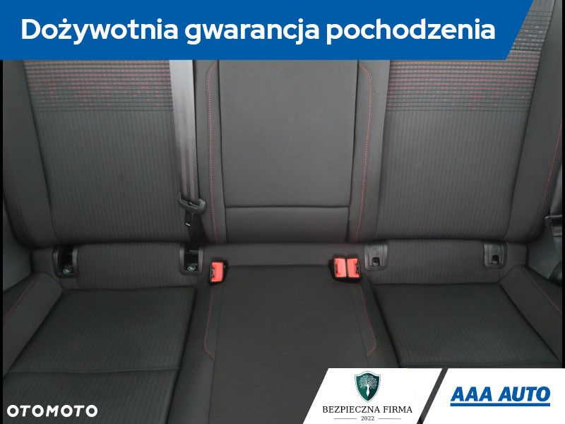 Volkswagen Golf - 11
