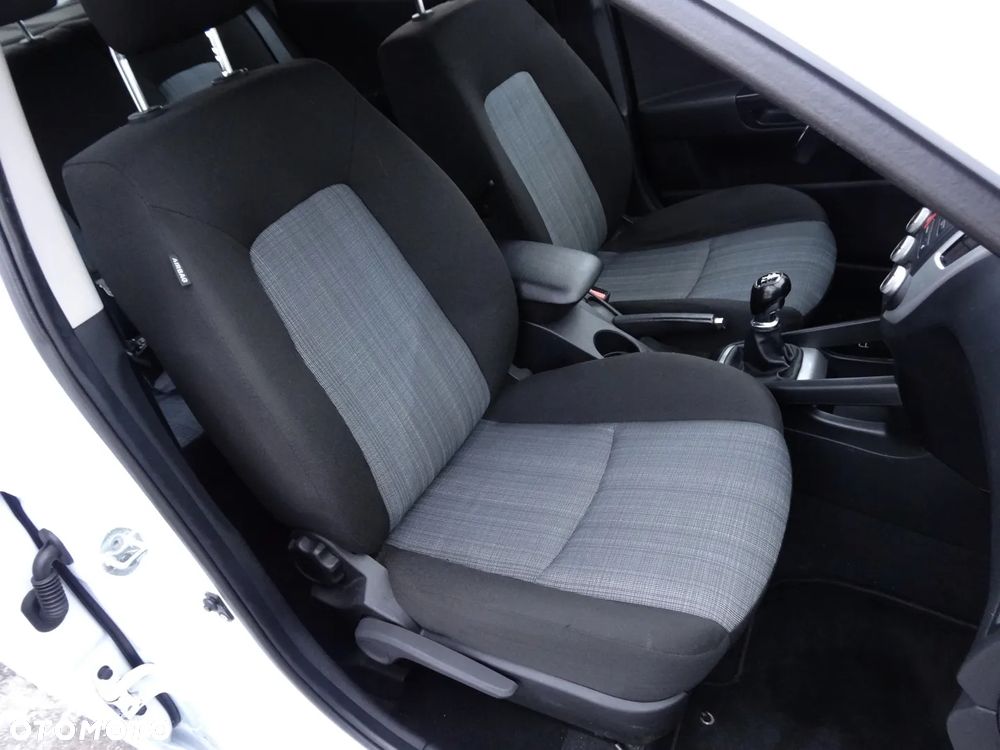 Kia Ceed 1.4 Comfort - 23