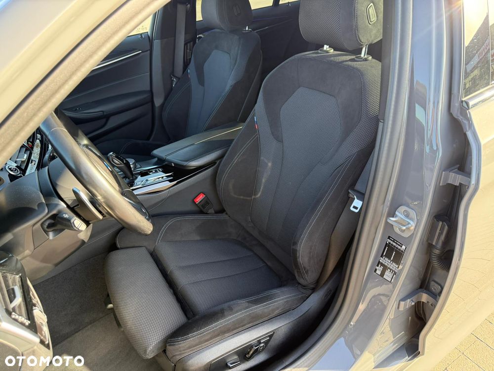 BMW Seria 5 520d M Sport Edition - 13