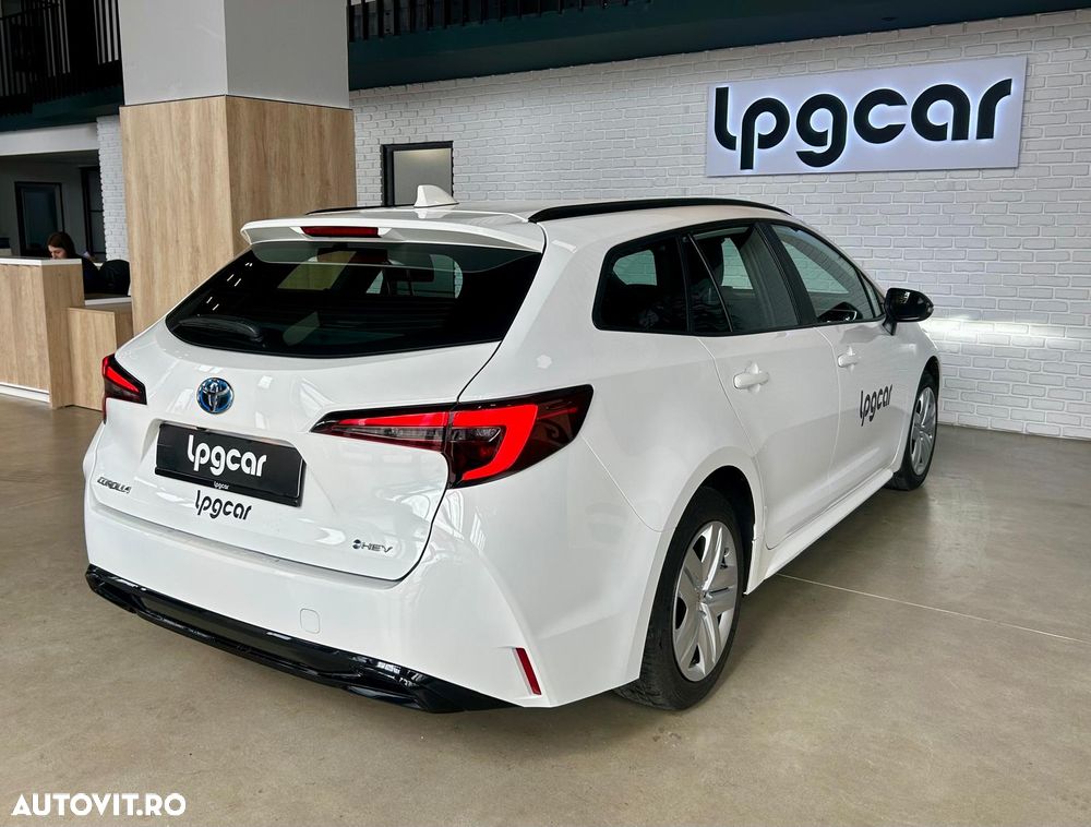 Toyota Corolla - 6