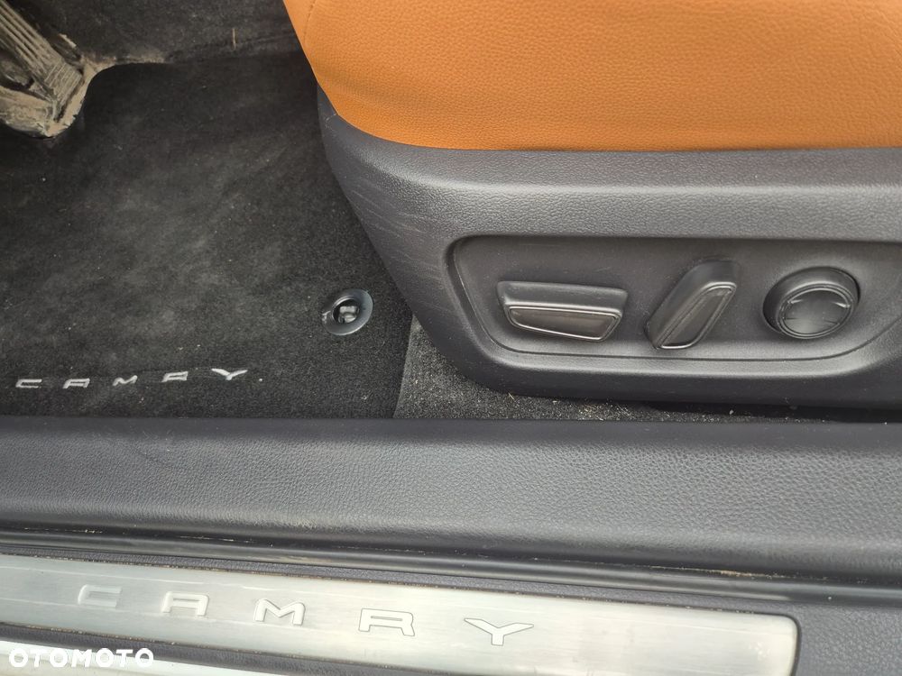 Toyota Camry 2.5 Hybrid Dynamic Force Prestige e-CVT - 17