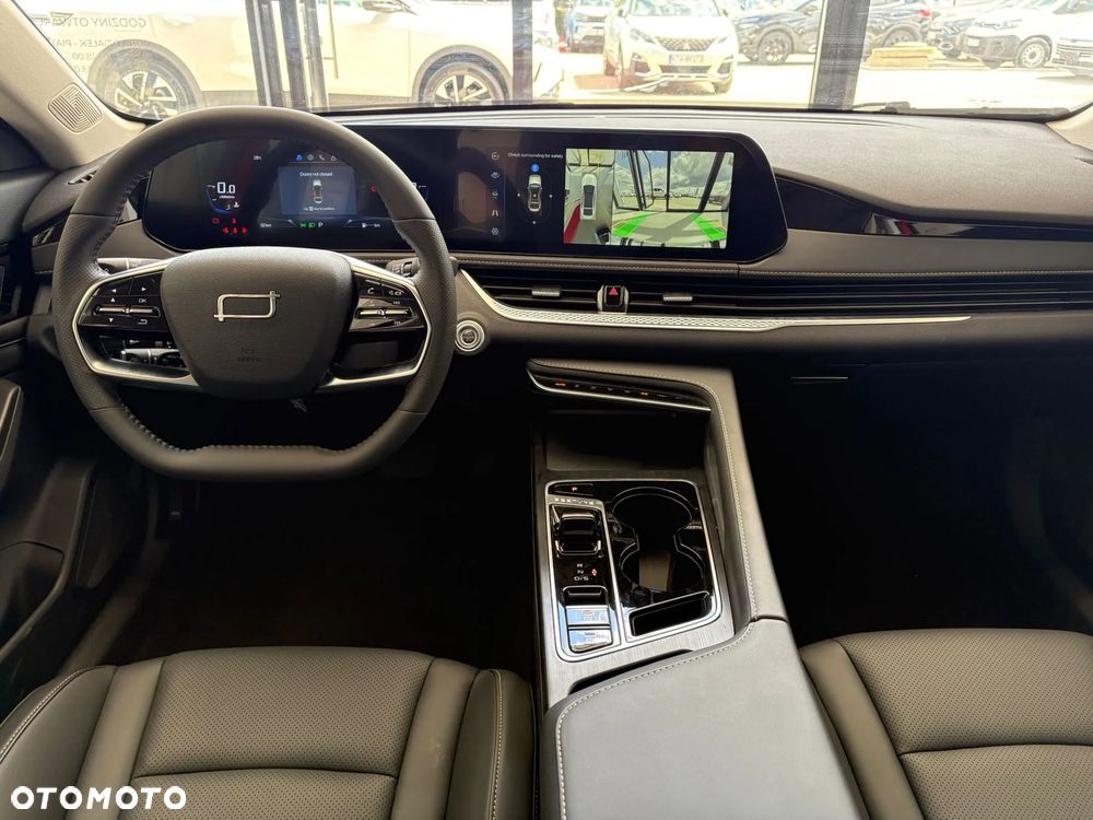 Bestune B70 2.0T Elegance - 10