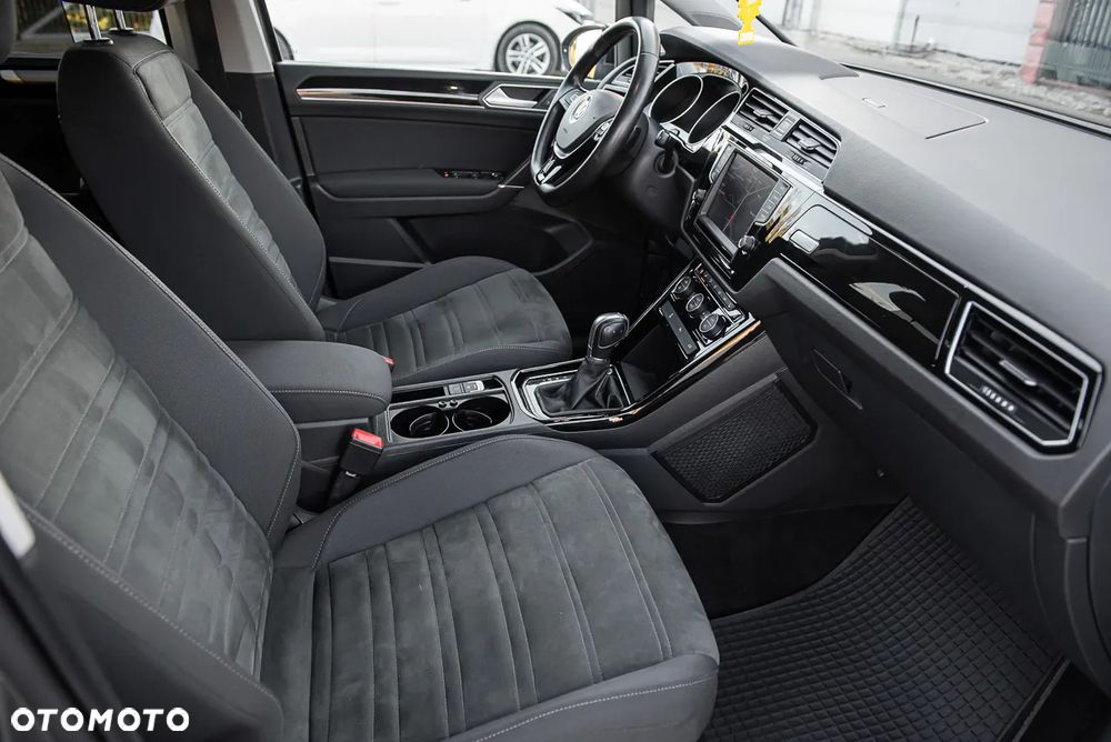 Volkswagen Touran 1.8 TSI (BlueMotion Technology) DSG Highline - 32
