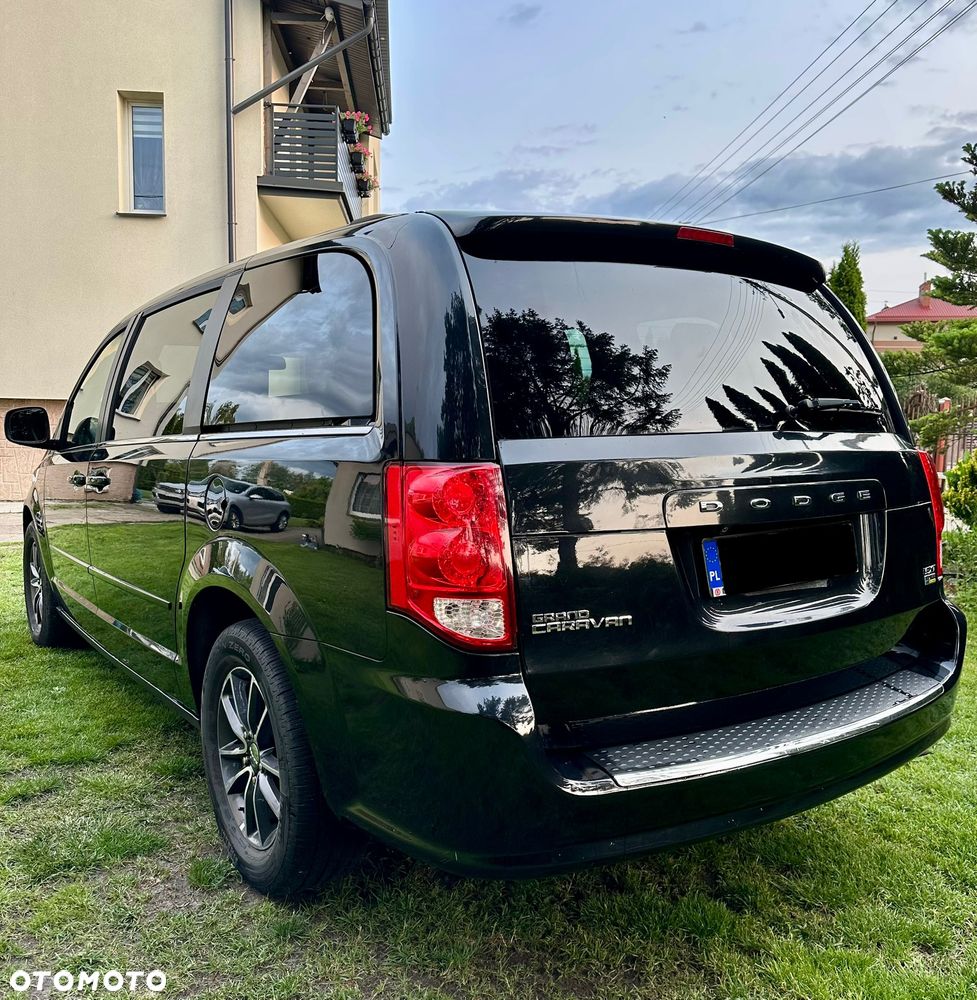 Dodge Grand Caravan 3.6 R/T - 2