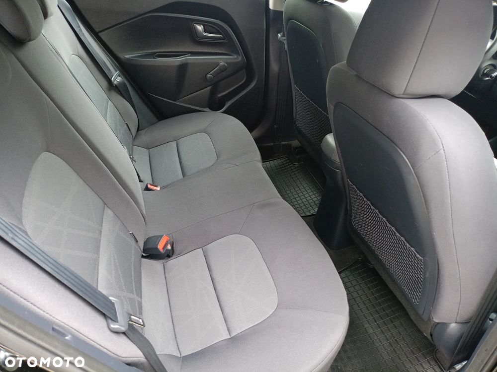 Kia Rio 1.2 Dream Team Edition - 18
