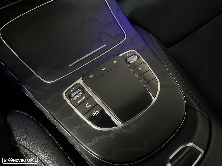 Mercedes-Benz E 300 de AMG Line - 25