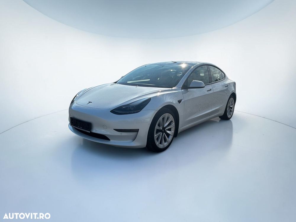 Tesla Model 3 Langstreckenbatterie Allradantrieb Dual Motor - 1