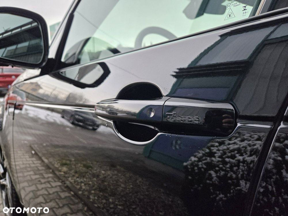 Land Rover Discovery - 12