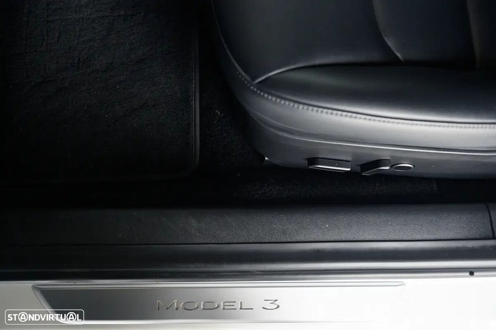 Tesla Model 3 Long Range AWD Dual Motor - 52