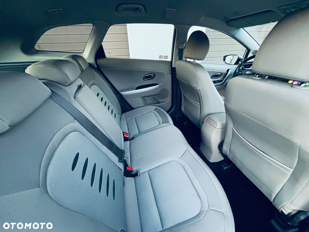 Kia Ceed 1.6 GDI Business Line - 26