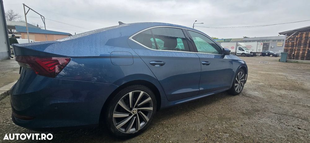 Skoda Octavia 2.0 TDI STYLE DSG - 18