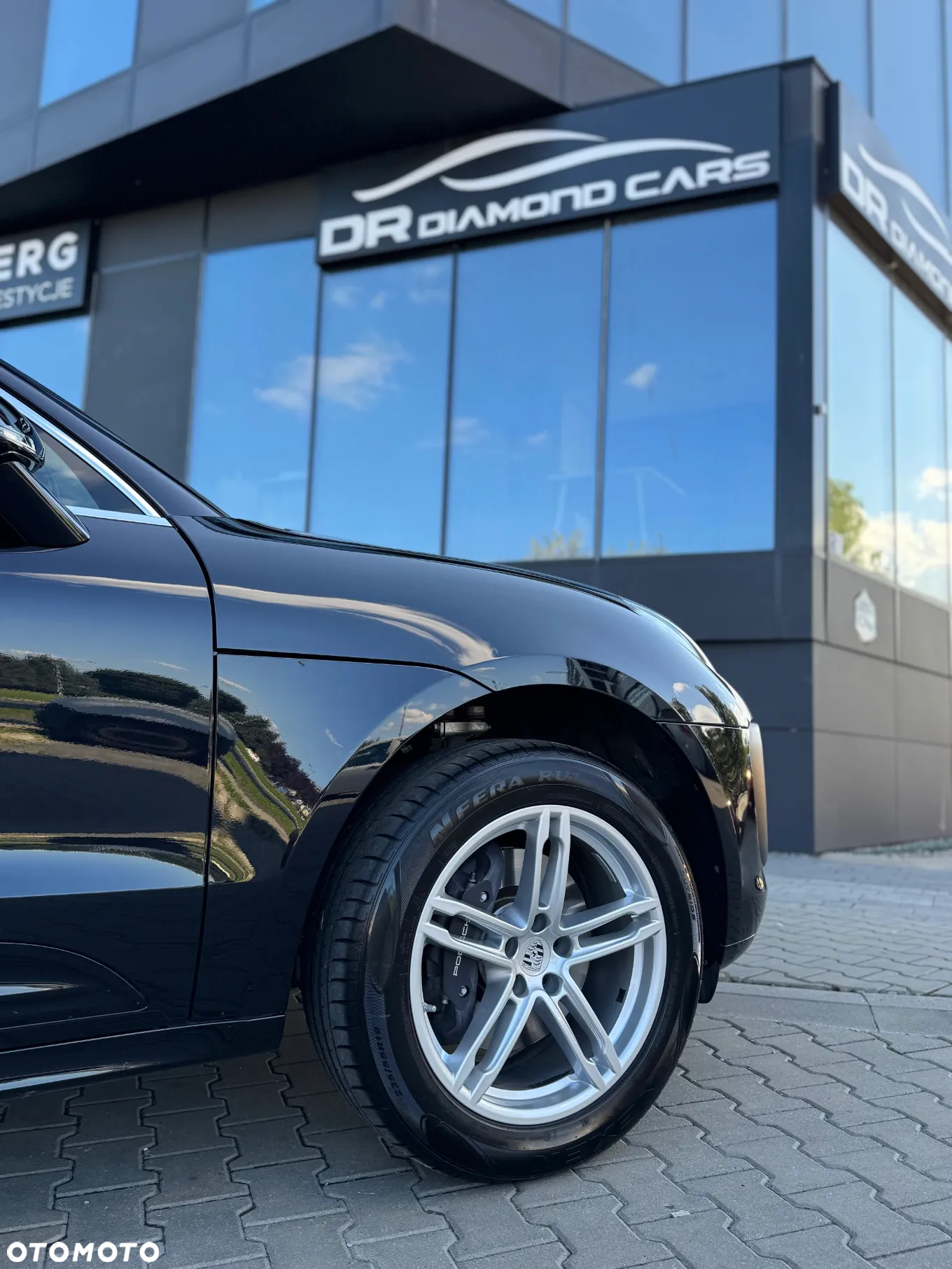 Porsche Macan T - 29