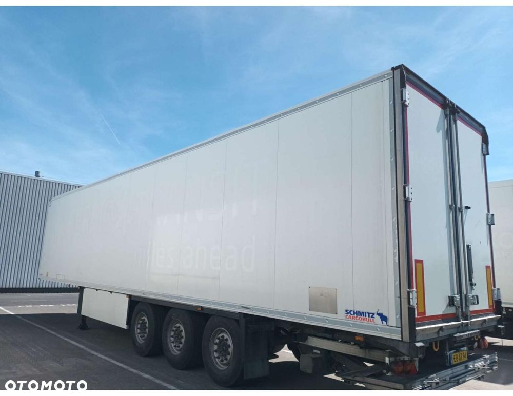 Schmitz Cargobull SKO FP45 TK Spect. Multi Temp, trailer lift - 5