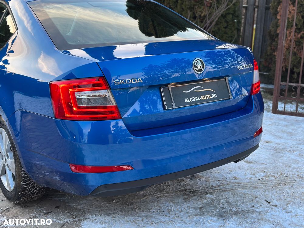Skoda Octavia 2.0 TDI ELEGANCE - 4