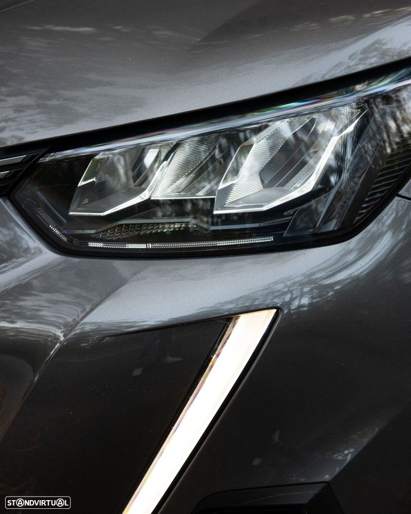 Peugeot 2008 1.2 PureTech Allure Pack - 26