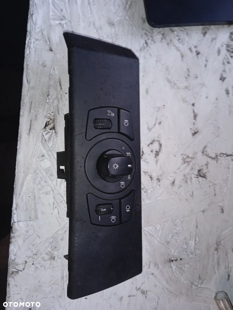 PRZEŁĄCZNIK ŚWIATEŁ BMW E60 E61 695374 - 1