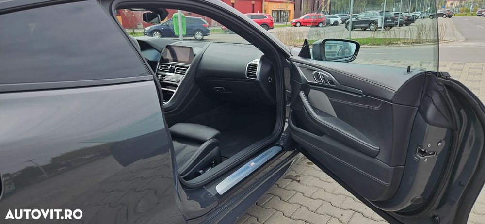 BMW Seria 8 - 12