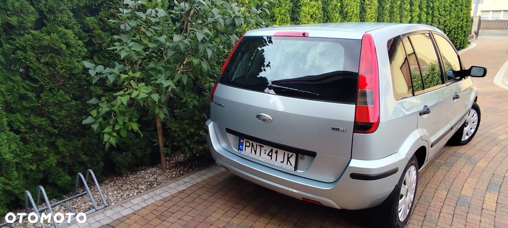 Ford Fusion - 3