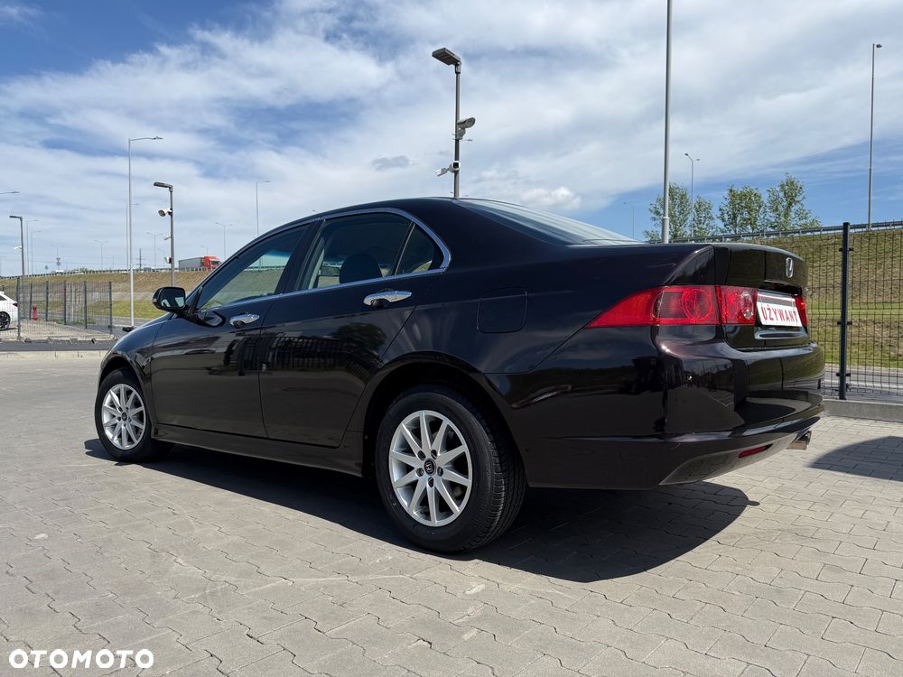 Honda Accord 2.0 Comfort - 16
