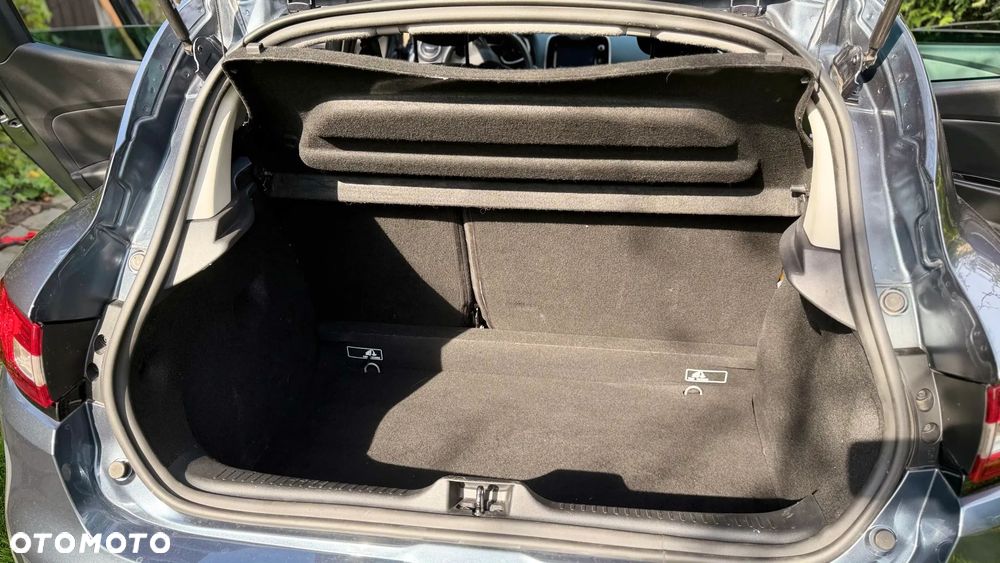 Renault Clio - 9