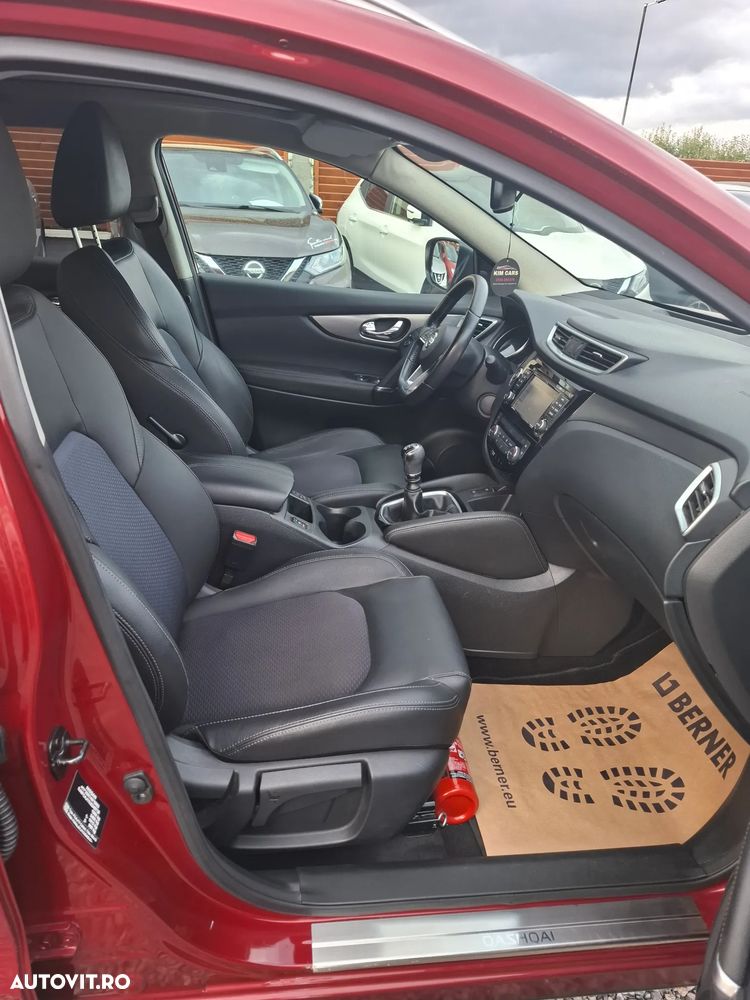 Nissan Qashqai DIG-T Start/Stop Tekna - 16