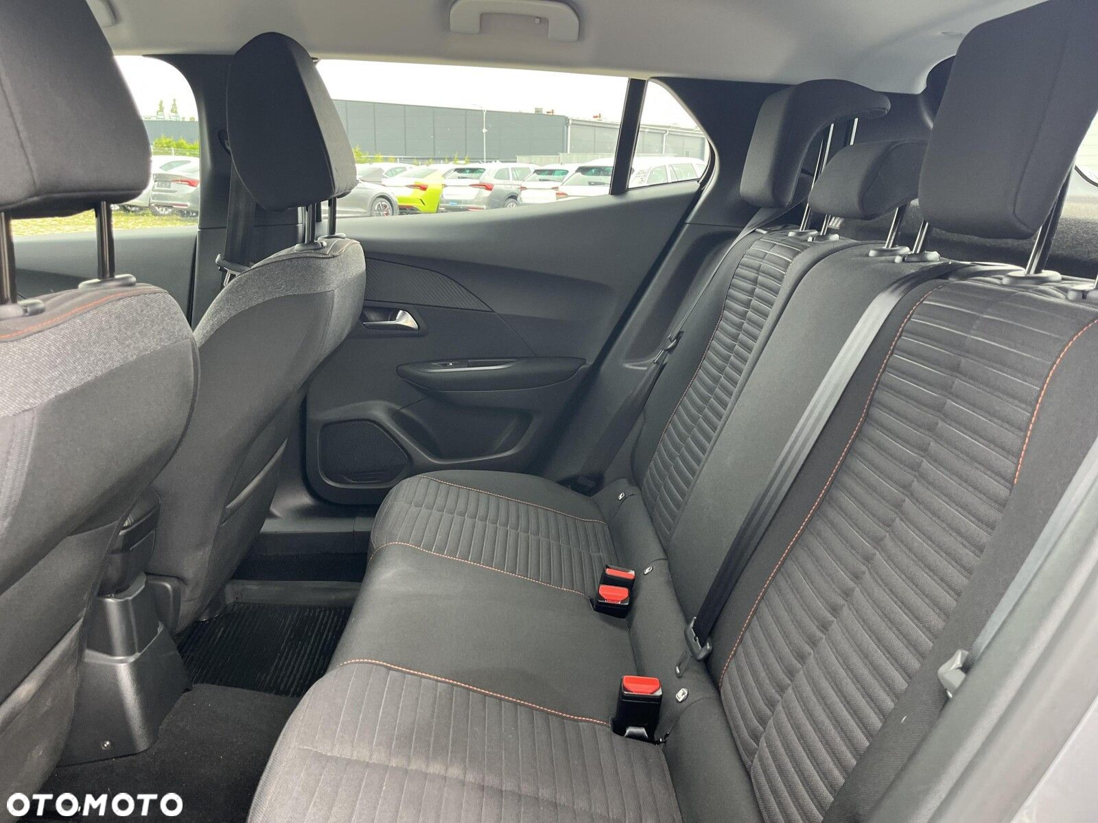 Peugeot 2008 1.2 PureTech Active S&S - 14