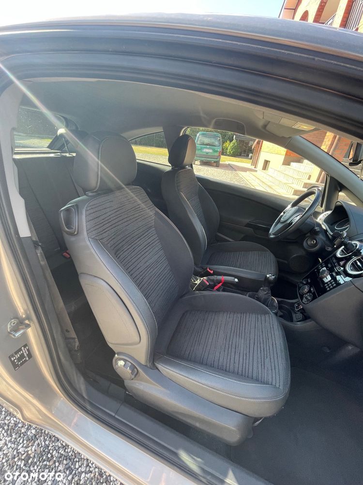 Opel Corsa 1.2 16V Enjoy - 18