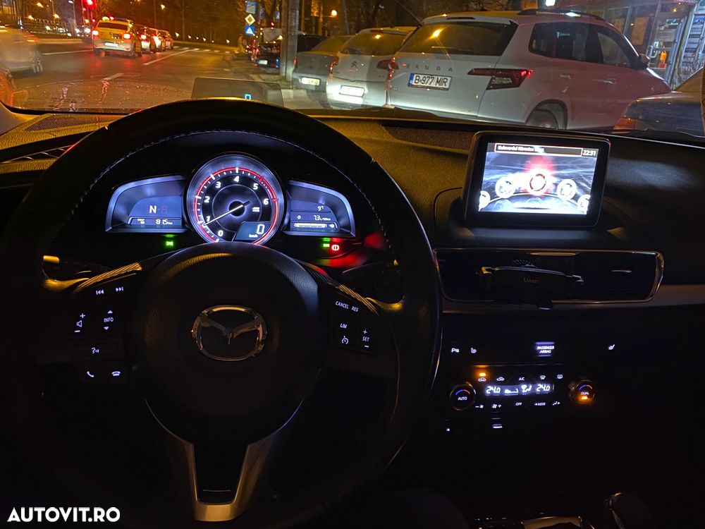 Mazda 3 SKYACTIV-D 150 Automatik Sports-Line - 9