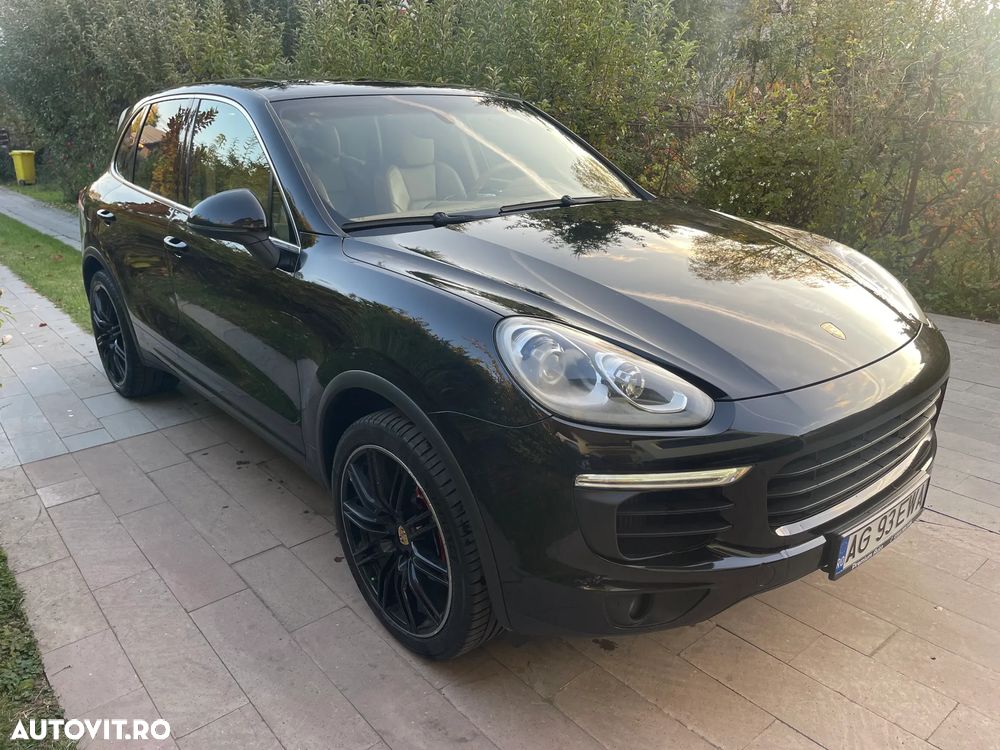 Porsche Cayenne 3.0 L - 2