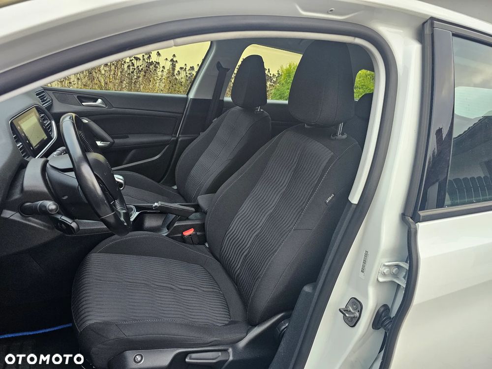Peugeot 308 SW BlueHDi 120 Stop & Start Business-Line - 11