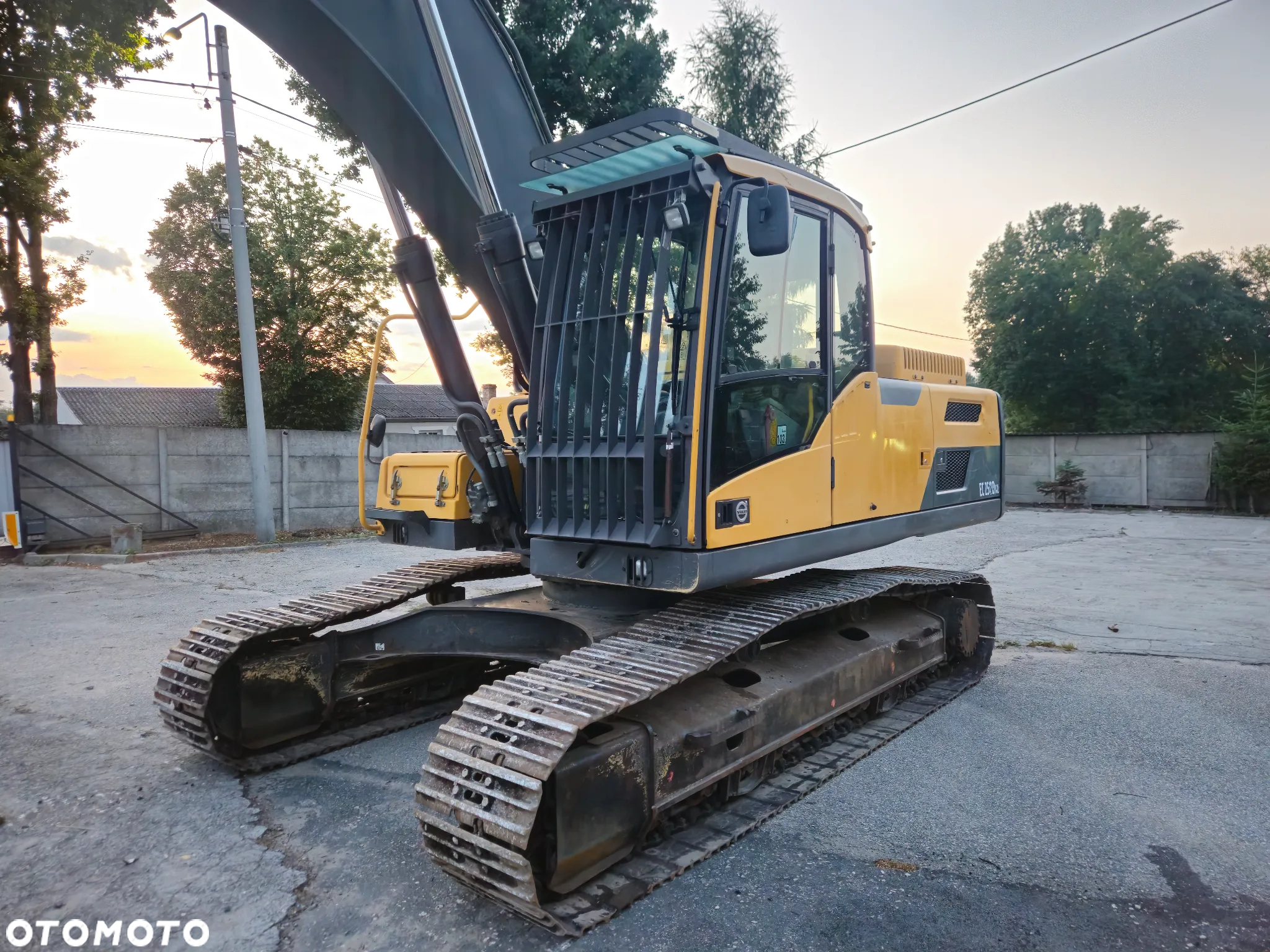 Volvo ec250 - 2
