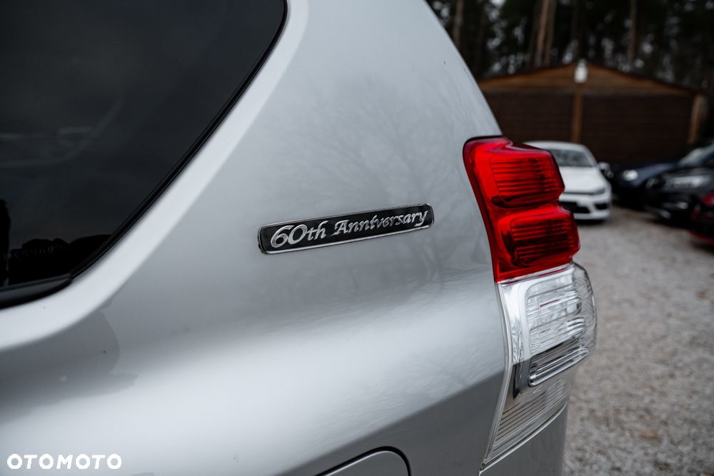 Toyota Land Cruiser LC 3.0 D-4D Premium 7os - 23