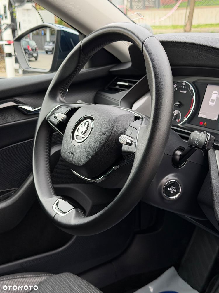 Skoda Octavia 1.5 TSI ACT Ambition - 9