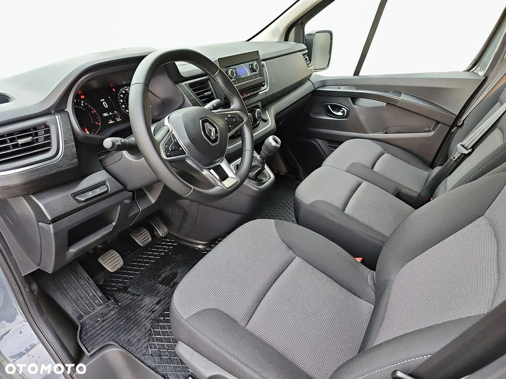 Renault Trafic - 10