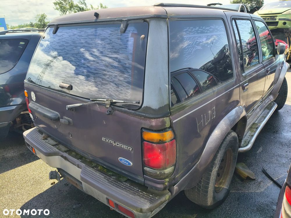 Ford Explorer na części - 5