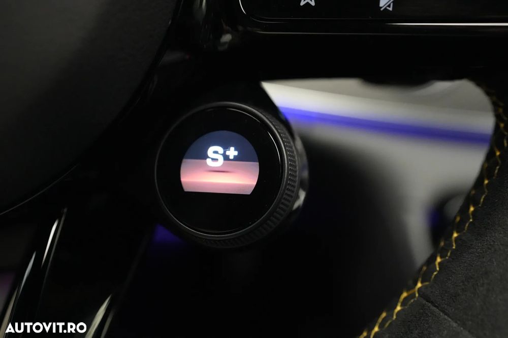 Mercedes-Benz AMG GT 4-door Coupe 63 S 4Matic+ - 36