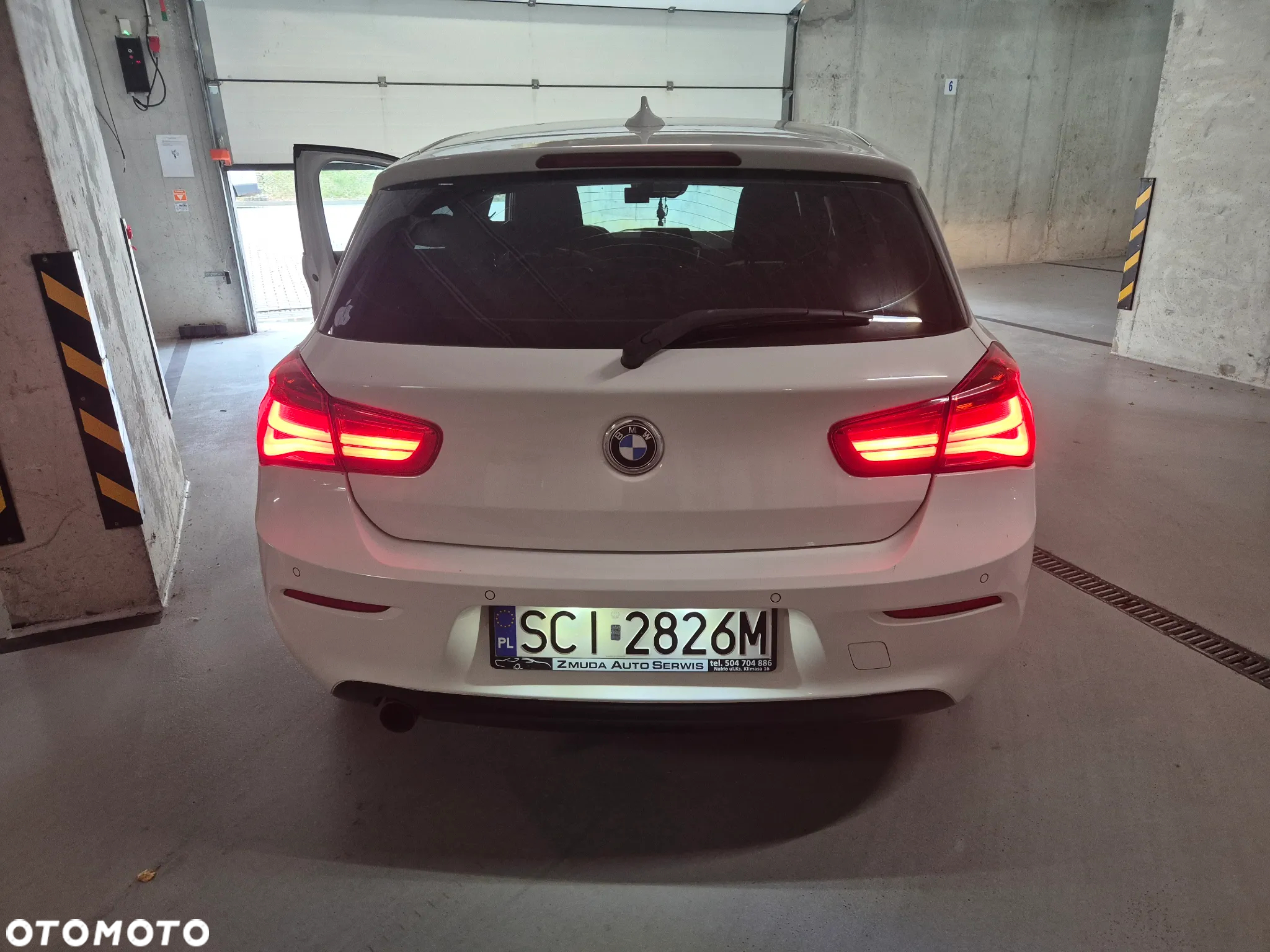 BMW Seria 1 118i - 12