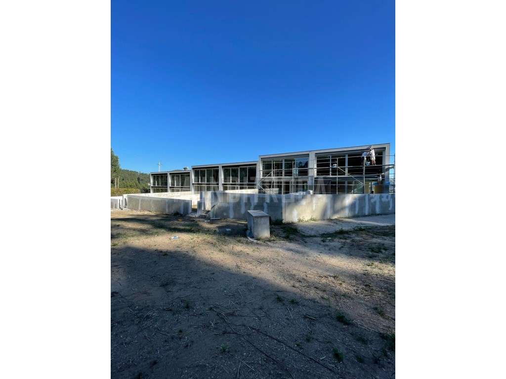 Moradia banda Tebosa - Grande imagem: 4/20