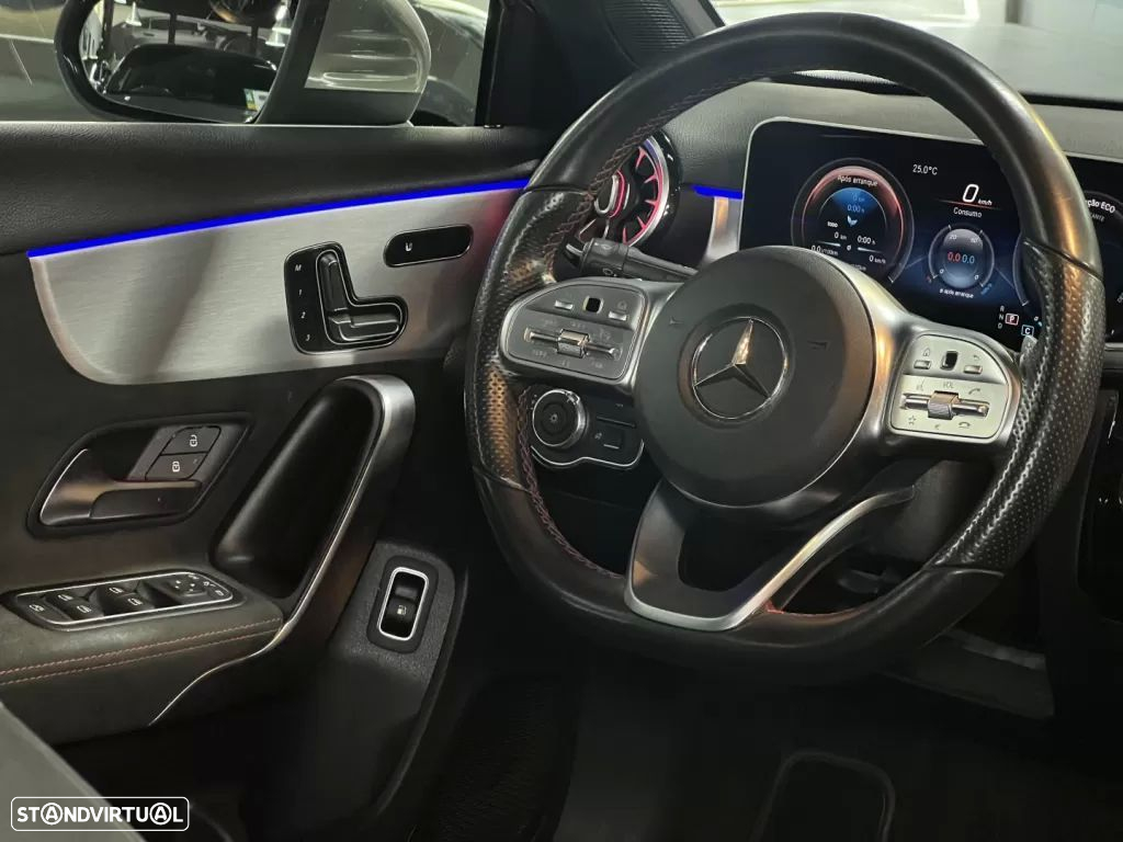 Mercedes-Benz A 250 Limousine e AMG Line - 32