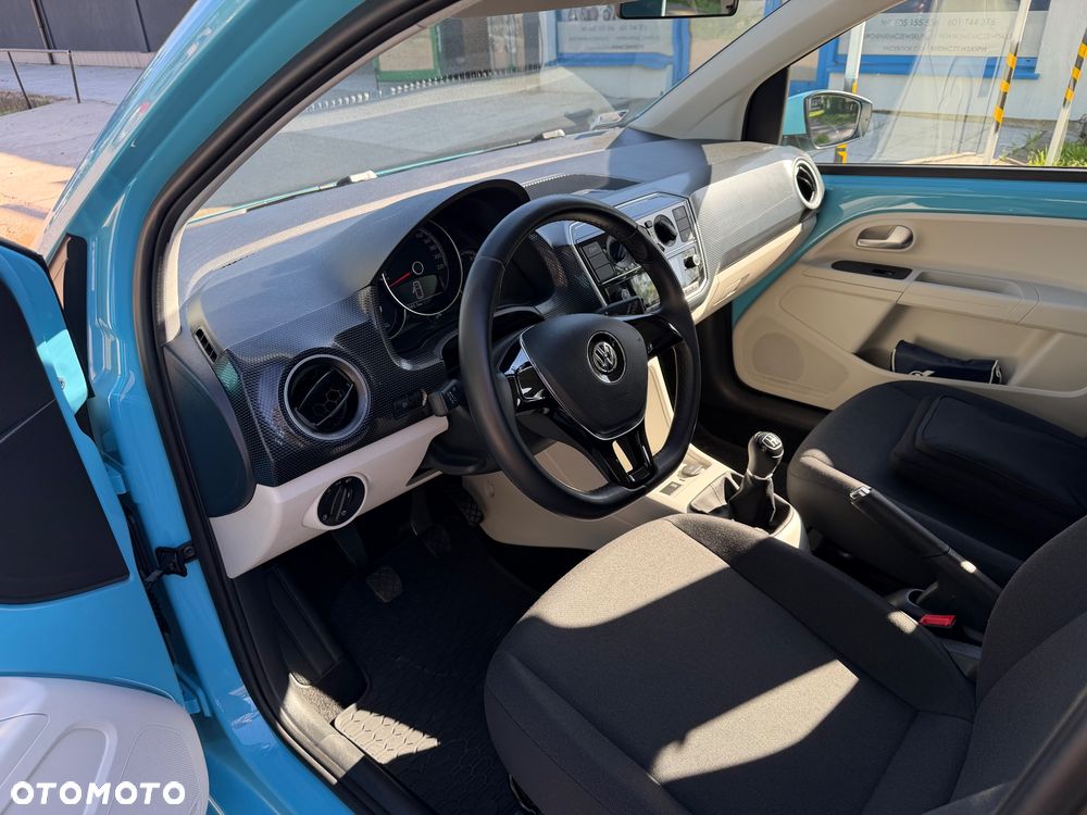 Volkswagen up! - 8