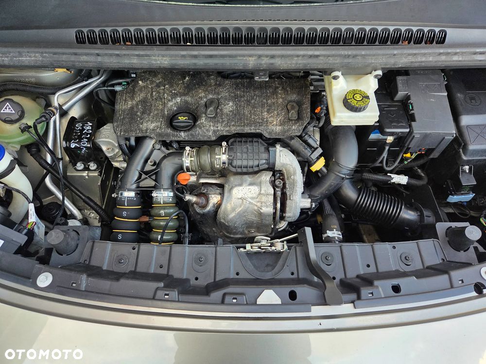Peugeot 3008 HDi 115 Active - 35