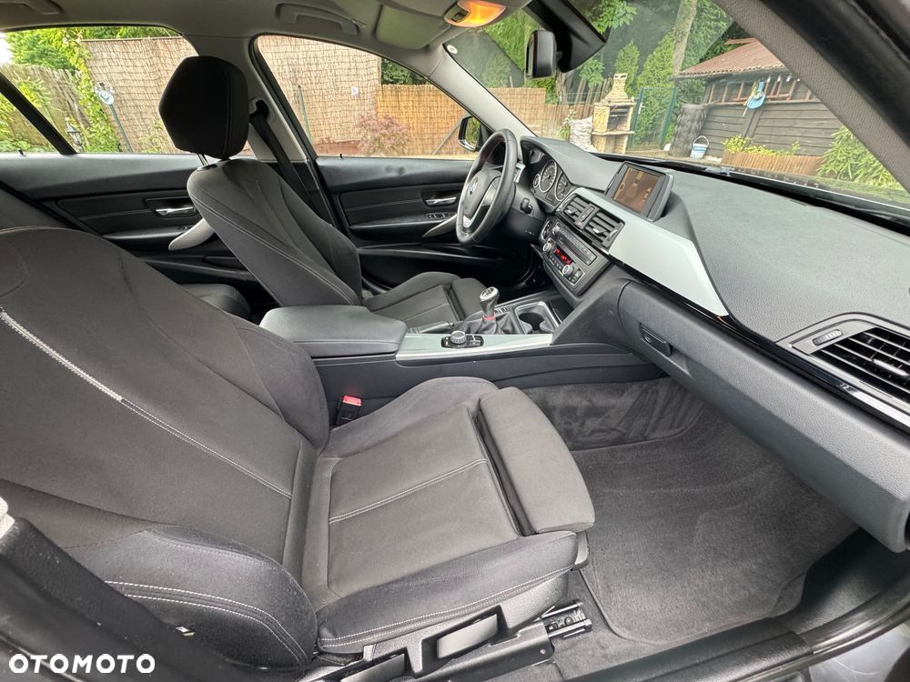 BMW Seria 3 316i Sport Line - 18