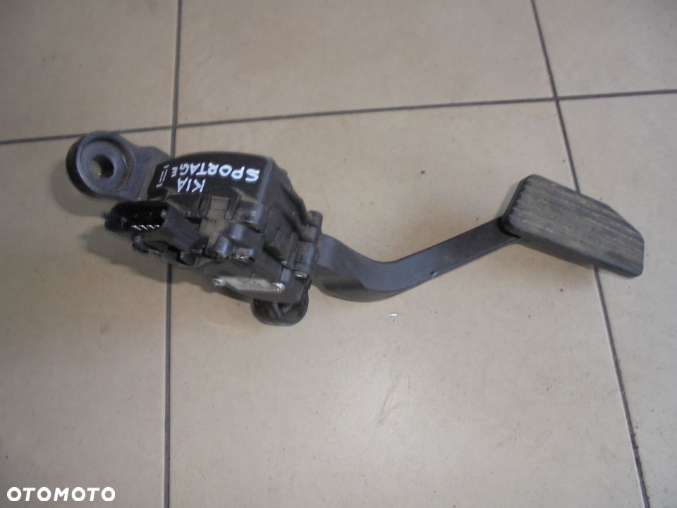 POTENCJPMETR GAZU KIA SPORTAGE II 2.0 CRDI - 5